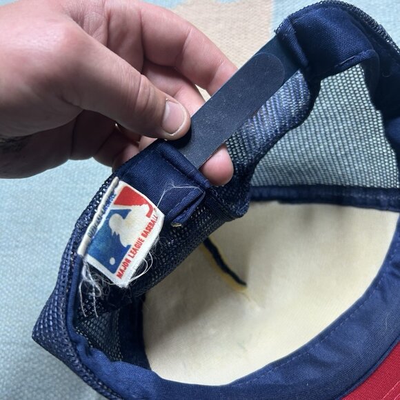 Vintage 80s trucker hat mesh cap Cleveland Indians plain logo MLB baseball - Picture 6 of 8